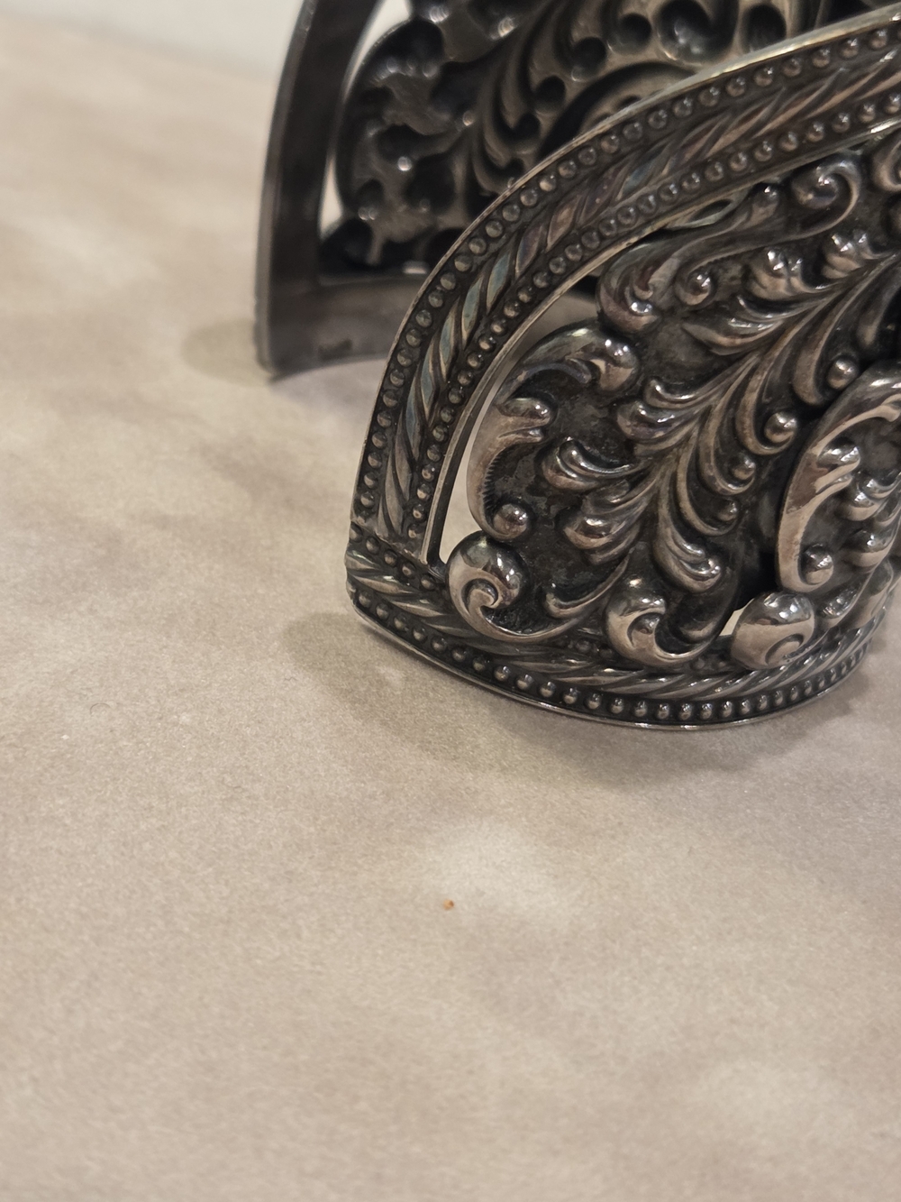 Fabulous 1950's Napier Ornate Filigree Silver-plated Cuff Bracelet - Picture 4 of 11